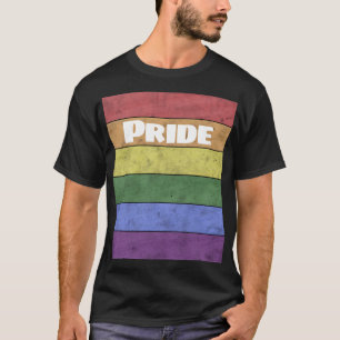 Retro LGBT-vlag met witte tekst in distressed look T-shirt