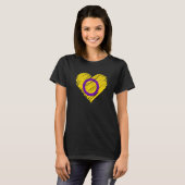 Retro LGBTQ Pride De Intersex Vlag Hart T-shirt (Voorkant volledig)