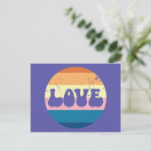 Retro Liefde Typografie Op Sunset Stripes Briefkaart (Staand voorkant)