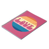 Retro Liefde Typografie Op Sunset Stripes Notitieboek (Linkerzijde)