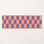 Retro Liefde Typografie Op  Sunset Stripes Yogamat (Voorkant (horizontaal))