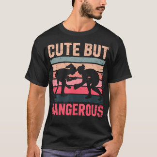 Retro Lieve Maar Gevaarlijke Worstelaarster T-shirt