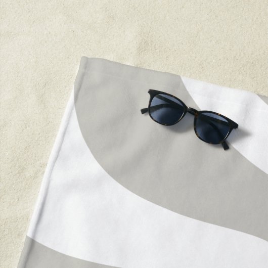 Retro Liquid Swirl Abstract Patroon Grijs Wit Strandlaken (In situ)