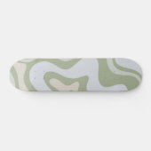 Retro Liquid Swirl Abstract Patroon in Sage Green Persoonlijk Skateboard (Horizontaal)