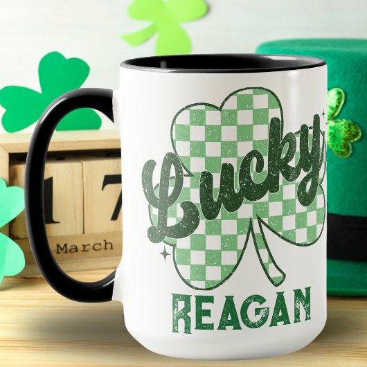 Retro Lucky Shamrock St Patrick's Day Monogram Mok
