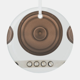 Retro luidsprekers: bruin, geïsoleerd wit. glas ornament