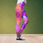 Retro Mandala Bloedroze Oranje en Paars Leggings<br><div class="desc">Dit retro mandala ontwerp kenmerkt roze,  oranje,  en paars in een bloempatroon. Geweldige en levendige beelden voor iedereen die van heldere kleuren houdt!</div>