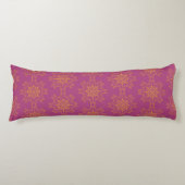 Retro Mandala Boysenberry Body Pillow Lichaamskussen (Voorkant)