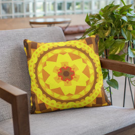 Retro Mandala Flower Yellow en Oranje Kussen