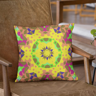 Retro Mandala Flower Yellow Oranje Green and Pink Kussen