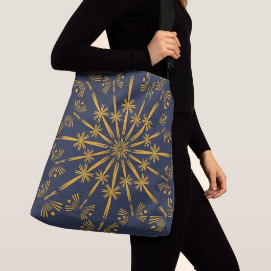 Retro Mandala Midnight Crossbody Bag (2 Sizes) Crossbody Tas (Dichtbij)