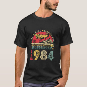 Retro Mannen 40ste verjaardagscadeau  december 198 T-shirt