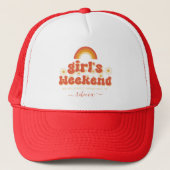 Retro Meisjes Weekend Aangepaste Naam Bachelorette Trucker Pet (Voorkant)