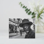 Retro mensen in straat briefkaart (Staand voorkant)