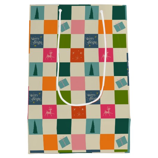 Retro Merry and Bright Christmas Wrapping Paper Medium Cadeauzakje (Achterkant)