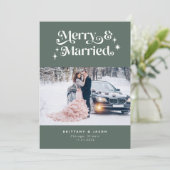 Retro Merry & Married Minimalist Foto Green Feestdagenkaart (Staand voorkant)