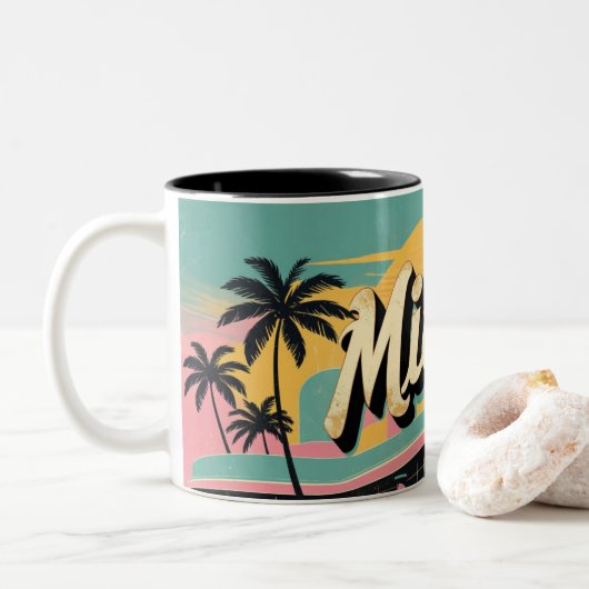Retro Miami Sunshine Tweekleurige Koffiemok (Met donut)