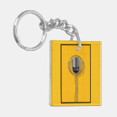 Retro Microfoon op Krachtig Geel Sleutelhanger (Voorkant Links)