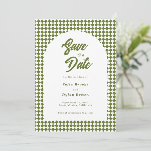 Retro Minimalist Olive green Arch Checker Wedding Save The Date (Staand voorkant)