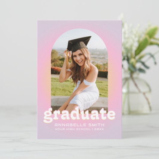 Retro minimalistische boog foto Afstuderen uitnodi (Staand voorkant)