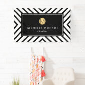 Retro Mod Black en White Pattern Gold Monogram Spandoek (Insitu)