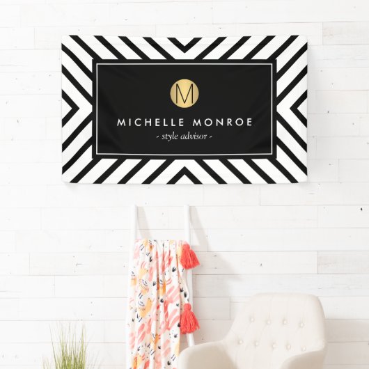 Retro Mod Black en White Pattern Gold Monogram Spandoek (Insitu)