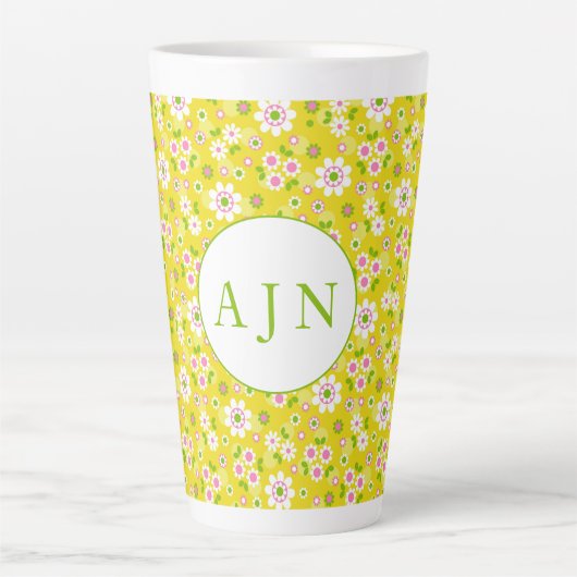 Retro Mod Flowers Yellow & White Monogram Latte Mok (Voorkant)
