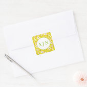 Retro Mod Flowers Yellow & White Monogram Vierkante Sticker (Envelop)