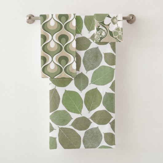 Retro Mod Patterns Sage Olive Green Beige Bad Handdoek (Insitu)