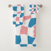 Retro Mod Roze Blauw Checkerboard Abstract Bad Handdoek (Insitu)