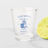 Retro Modern Tennis Bachelorette Weekendfeest Shot Glas (Voorkant)