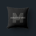 Retro Moderne Naam/s Bewerkbaar Monogram Zwart & G Kussen<br><div class="desc">Stijlvol aanpasbaar retro-modern monogram,  bewerken zoals u wilt!</div>
