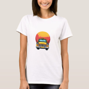 Retro Mosterd Gele Taxi op Vuurrode Zon Kunstprint T-shirt