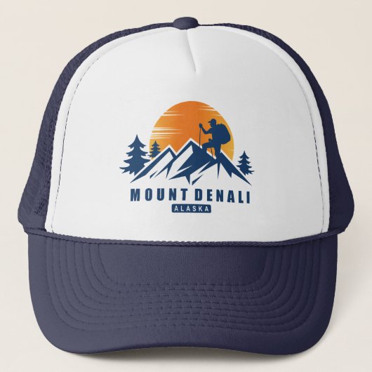 Retro Mount Denali Hike T-shirt Trucker Pet (Voorkant)