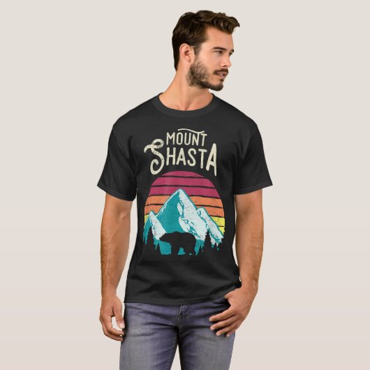 Retro  Mount Shasta California Mountains Be T-shirt (Voorkant volledig)