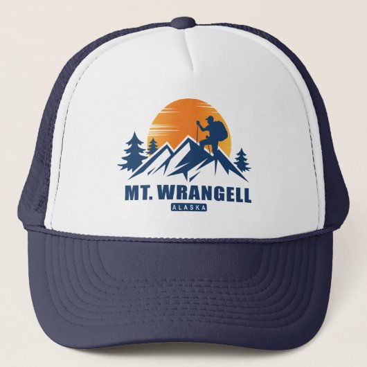 Retro Mount Wrangell Hike T-shirt Trucker Pet (Voorkant)