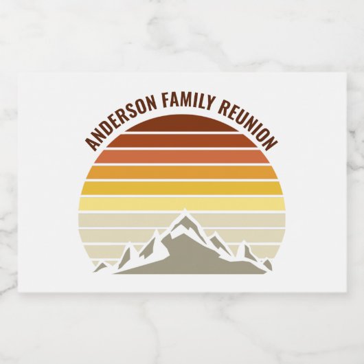 Retro Mountain Sunset Party Custom Mini Sparkling Wijnetiket (Enkel label)