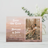 Retro Mountains Dusty Pink Photo Weddenschap Save The Date (Staand voorkant)