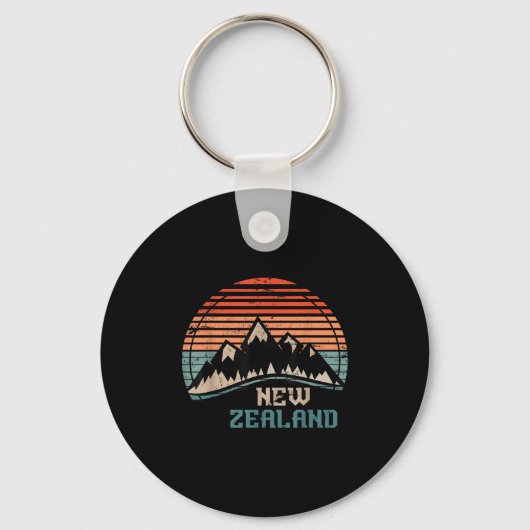 Retro Mountains New Zealand Sleutelhanger (Voorkant)