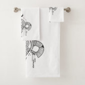 Retro mystiek geometrisch ontwerp in zwart bad handdoek (Insitu)