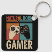 Retro Natural Born Gamer Funny Sleutelhanger (Achterkant)