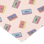 Retro Neon Audio Cassettebandje Patroon Medium Tafelloper (Hoek)