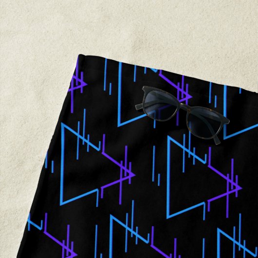 Retro Neon Geometric Pattern 2 Strandlaken (In situ)