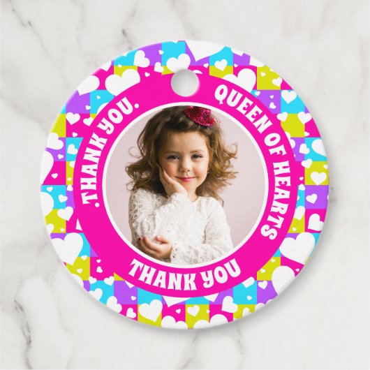 Retro Neon Queen of Hearts Verjaardagsfoto Bedankjes Labels (Voorkant)