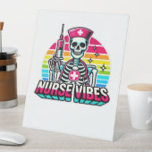 Retro Neon Skeleton Nurse - Funny Spooky Medical D Reclamebord Met Voetstuk (Insitu)