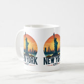 Retro New York City Skyline met Vrijheidsbeeld Koffiemok (Voorkant links)