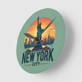 Retro New York City Skyline met Vrijheidsbeeld Ronde Klok (Hoek)