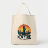Retro New York City Skyline met Vrijheidsbeeld Tote Bag (Voorkant)