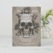 Retro noodlijdend skelet Halloween Party Bash Kaart (Staand voorkant)