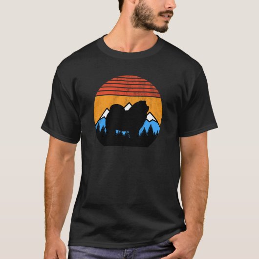 Retro Noodlijdende Sunset Mountains Chow Dog T-shirt (Voorkant)